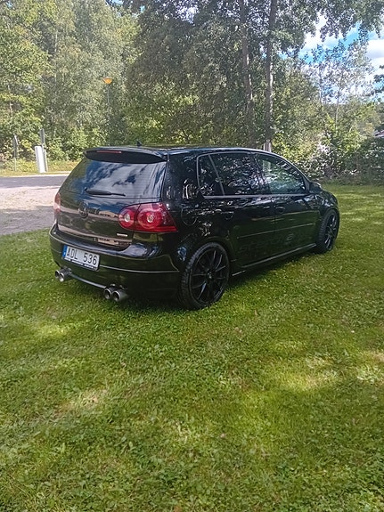 Volkswagen Golf V 8 of 10