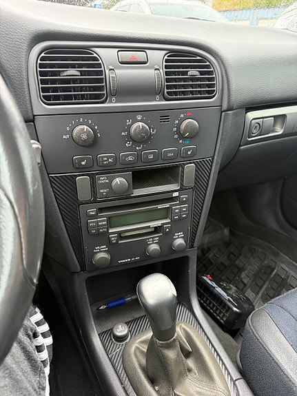 Volvo V40 5 of 5