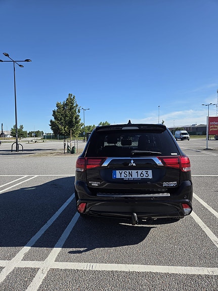 Mitsubishi Outlander 4 of 5