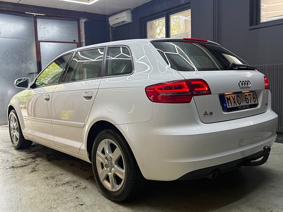 Audi A3 3 of 5