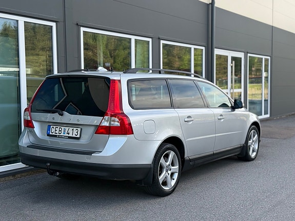 Volvo V70 3 of 30
