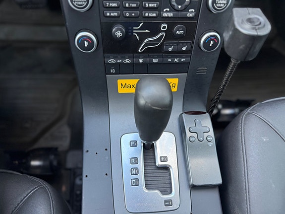 Volvo V70 23 of 30