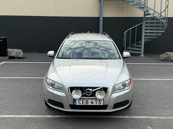Volvo V70 26 of 30