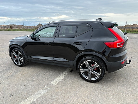 Volvo XC40 7 of 10