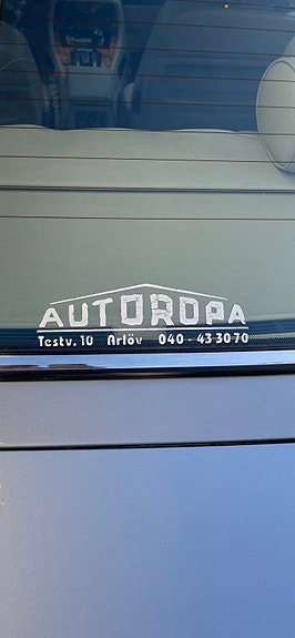 Jaguar XJ 11 of 15