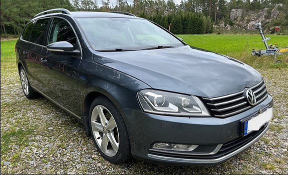 Volkswagen Passat 2 of 5