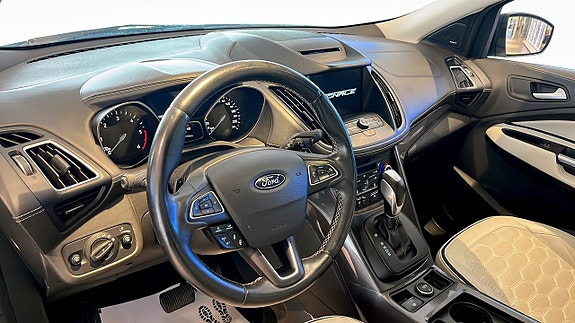 Ford Kuga 12 of 12