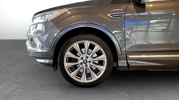 Ford Kuga 9 of 12