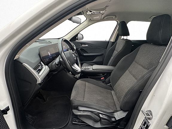 BMW iX1 21 of 30