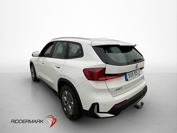 BMW iX1 5 of 5