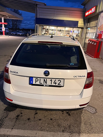 Skoda Octavia 3 of 5
