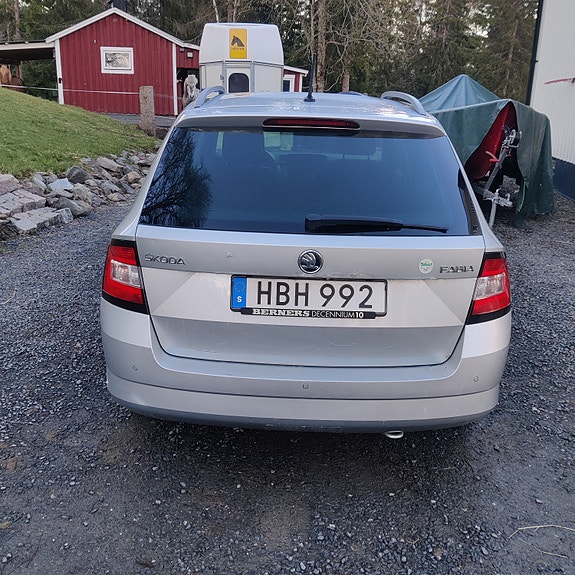 Skoda Fabia 3 of 5