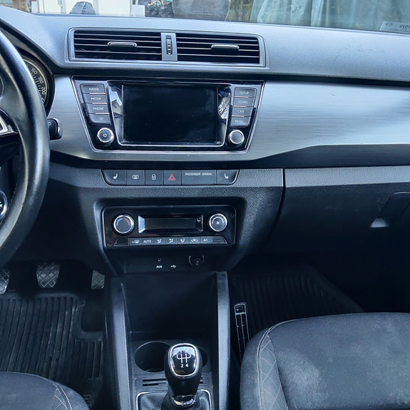 Skoda Fabia 4 of 5