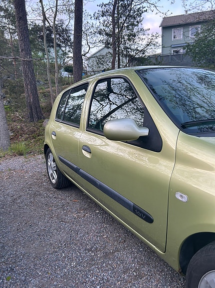 Renault Clio 2 of 5