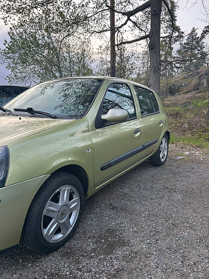 Renault Clio 3 of 5