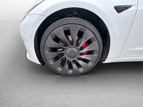 Tesla Model 3 27 of 30