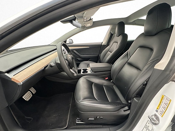 Tesla Model 3 12 of 30