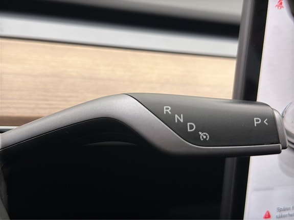 Tesla Model 3 26 of 30