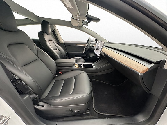 Tesla Model 3 10 of 30