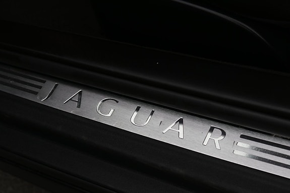 Jaguar XK 15 of 23