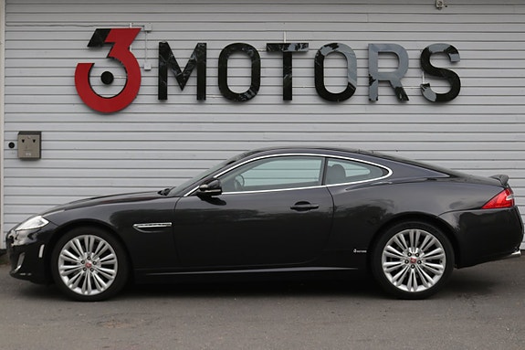 Jaguar XK 4 of 5