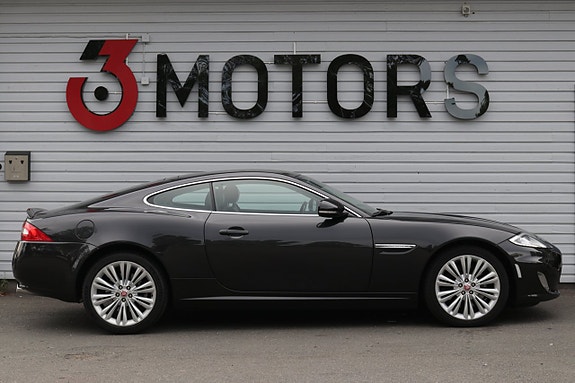 Jaguar XK 3 of 5