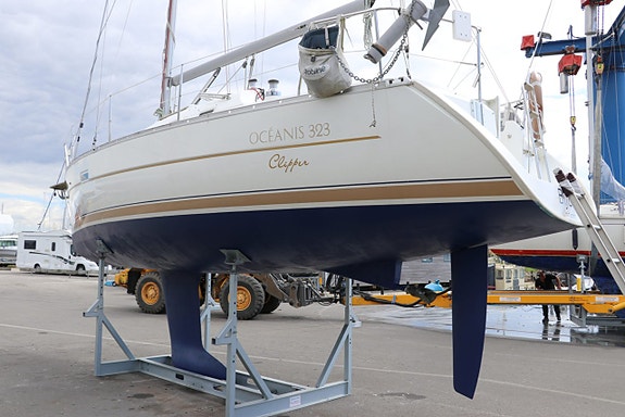 Beneteau Oceanis 323 22 of 24