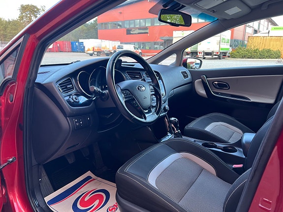 Kia Ceed 14 of 19