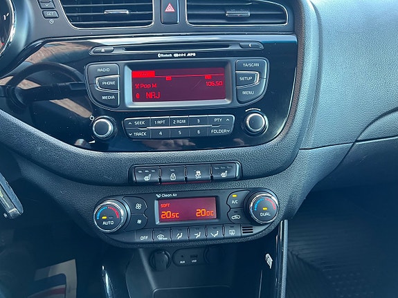 Kia Ceed 17 of 19