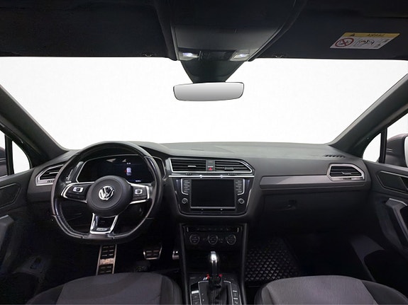 Volkswagen Tiguan 14 of 30