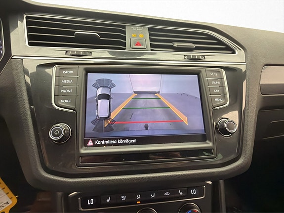 Volkswagen Tiguan 15 of 30