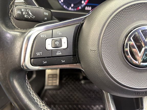 Volkswagen Tiguan 10 of 30