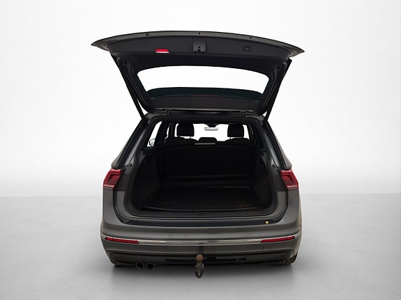 Volkswagen Tiguan 26 of 30