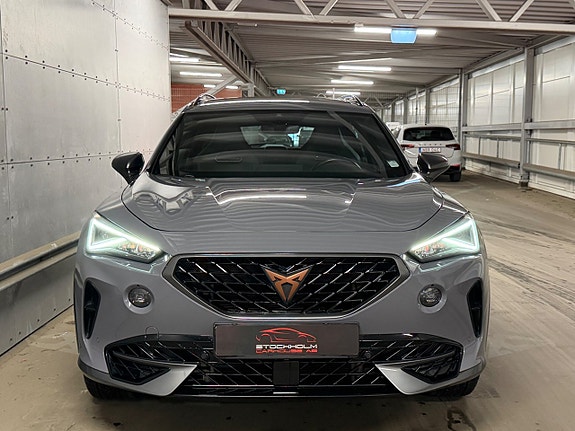 Cupra Formentor 2 of 5