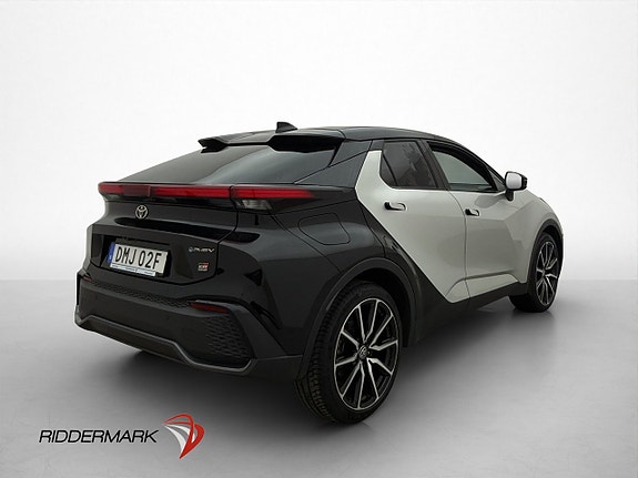 Toyota C-HR 8 of 30