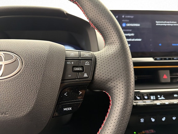 Toyota C-HR 20 of 30