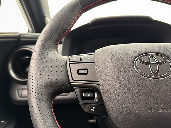 Toyota C-HR 18 of 30