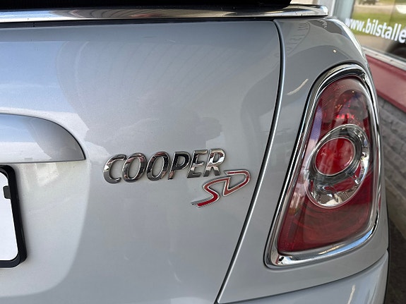 MINI Cooper 14 of 23