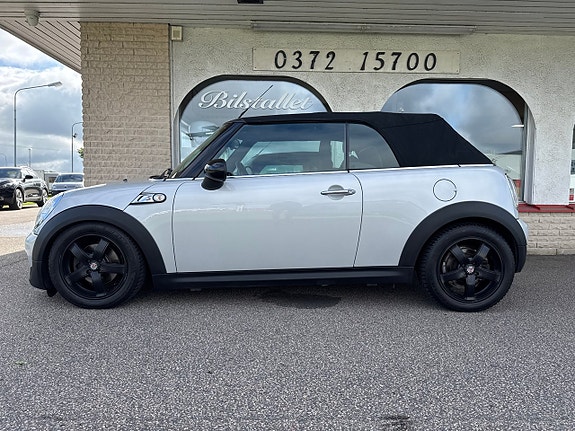 MINI Cooper 20 of 23