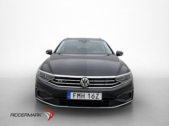Volkswagen Passat 2 of 5