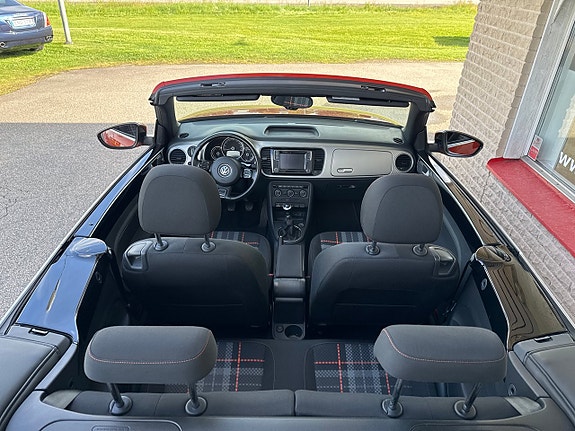 Volkswagen Beetle 8 of 27