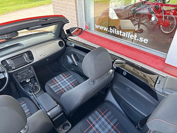 Volkswagen Beetle 7 of 27