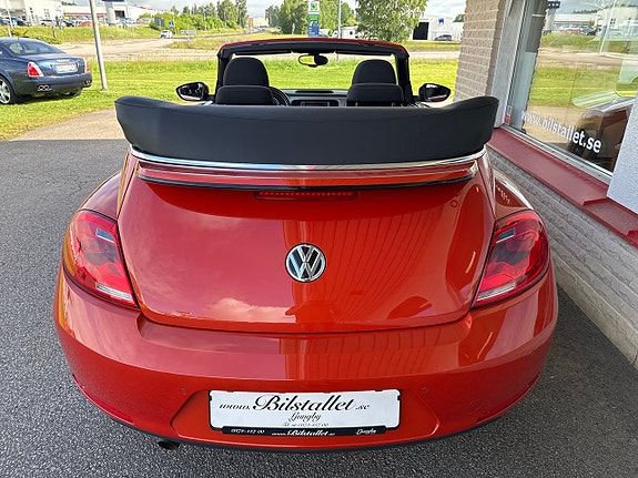 Volkswagen Beetle 12 of 27