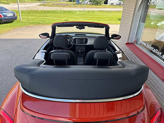 Volkswagen Beetle 11 of 27