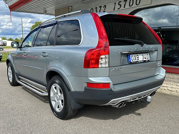 Volvo XC90 3 of 21