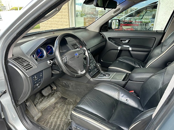 Volvo XC90 4 of 21