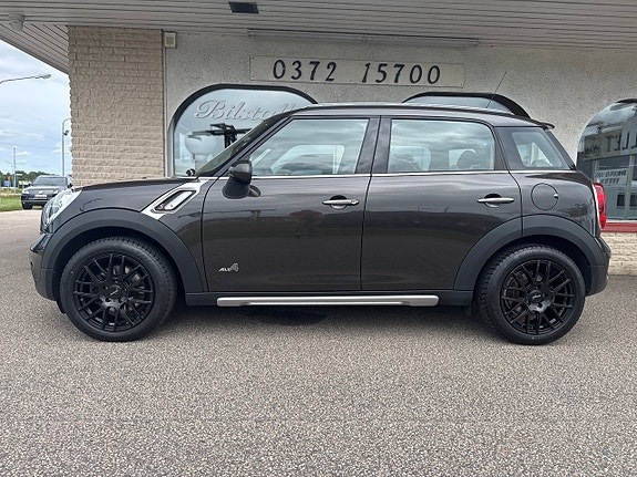MINI Countryman Cooper S 2 of 5