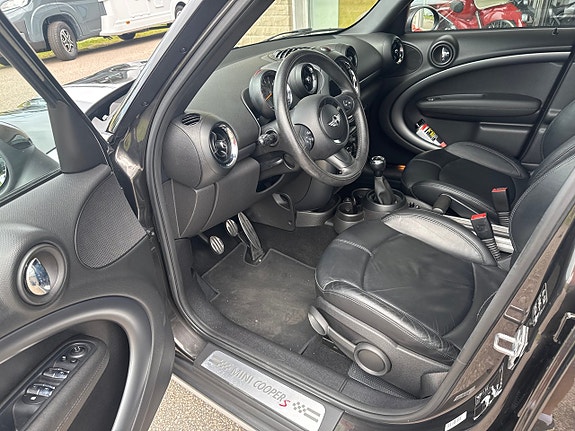 MINI Countryman Cooper S 4 of 5