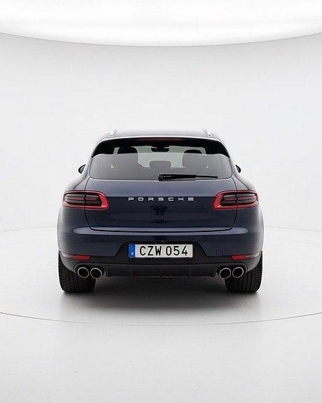 Porsche Macan S 4 of 5