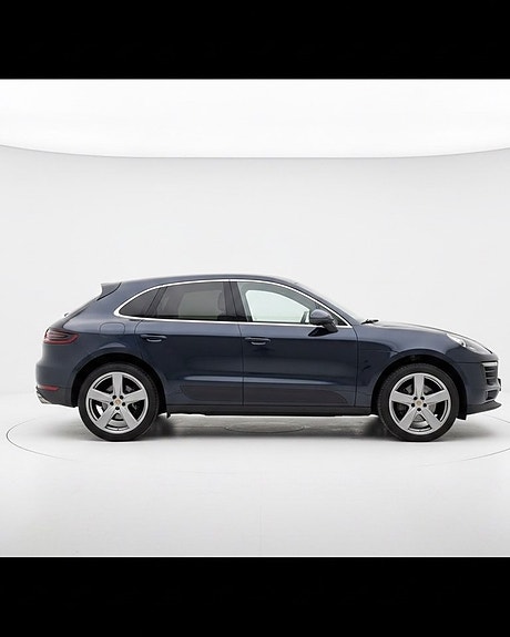 Porsche Macan S 5 of 5